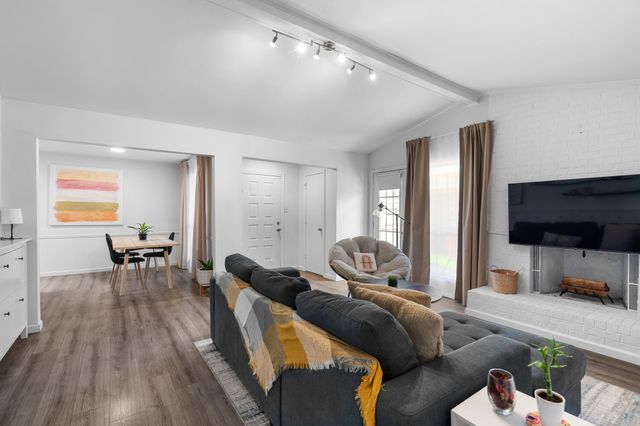 5106 Lakeridge Court, Garland, TX 75043