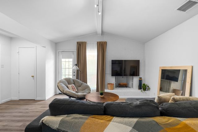 5106 Lakeridge Court, Garland, TX 75043