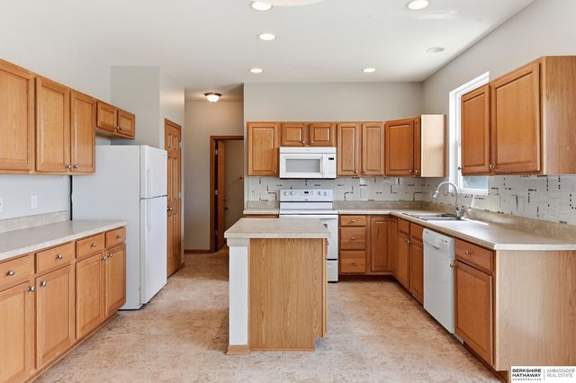 3922 S 191st Avenue, Omaha, NE 68130