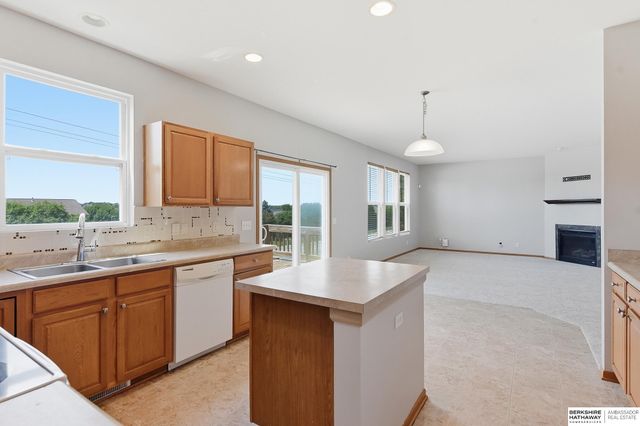 3922 S 191st Avenue, Omaha, NE 68130