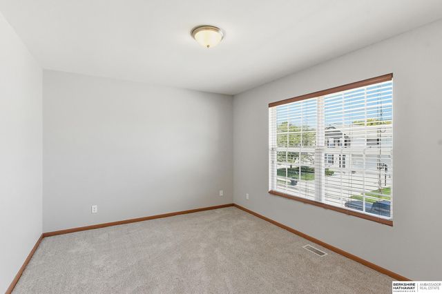 3922 S 191st Avenue, Omaha, NE 68130