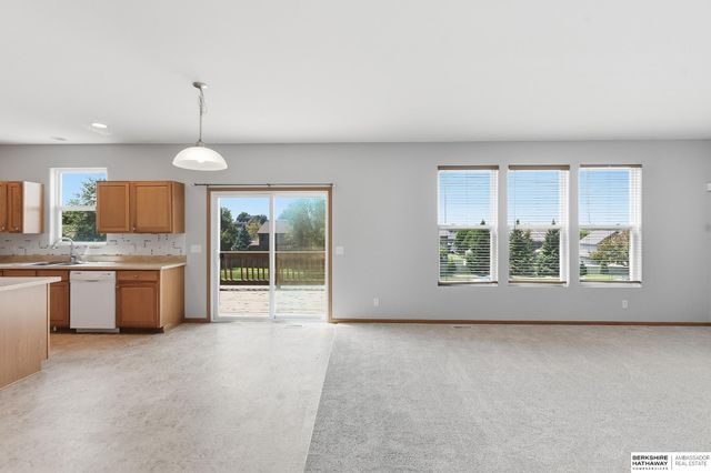 3922 S 191st Avenue, Omaha, NE 68130