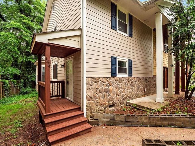 1234 Falling Water Drive SE, Smyrna, GA 30080