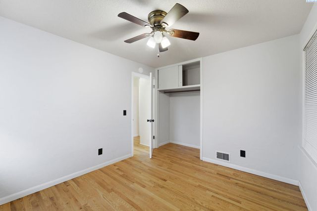 511 N Fisher, Kennewick, WA 99336