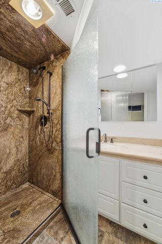 511 N Fisher, Kennewick, WA 99336