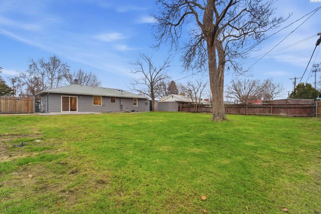 511 N Fisher, Kennewick, WA 99336