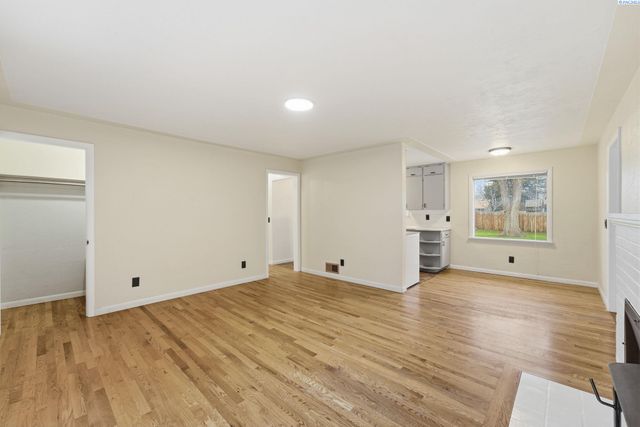 511 N Fisher, Kennewick, WA 99336