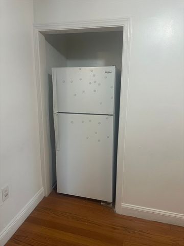 115-117 Stone 1, Clinton, MA 01510