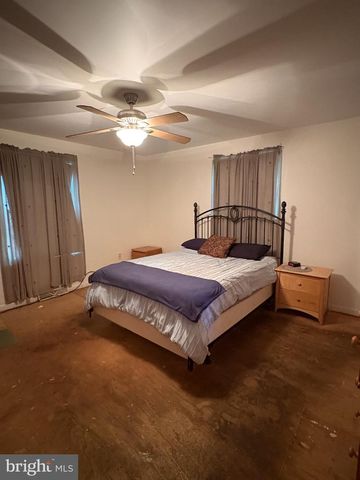 1302 GARRY AVE, Vineland, NJ 08361