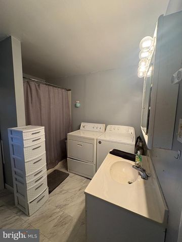 1302 GARRY AVE, Vineland, NJ 08361