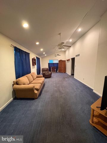 1302 GARRY AVE, Vineland, NJ 08361