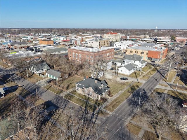921 Clay Street, Chillicothe, MO 64601
