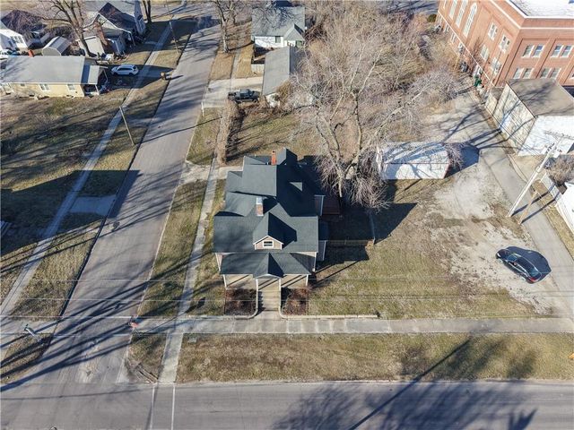 921 Clay Street, Chillicothe, MO 64601