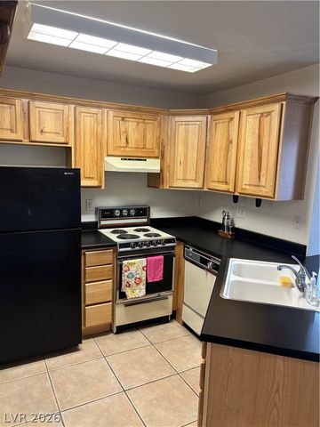 470 Elm Drive 101, Las Vegas, NV 89169