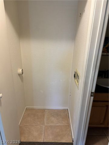 470 Elm Drive 101, Las Vegas, NV 89169