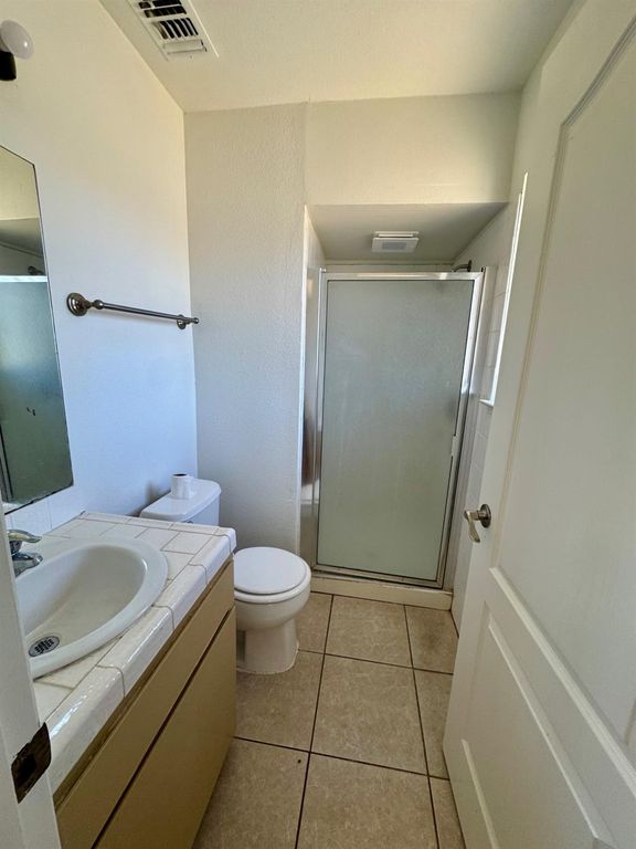 Image 11 of property listing at 26295 Dillon Way, Madera, CA 93638