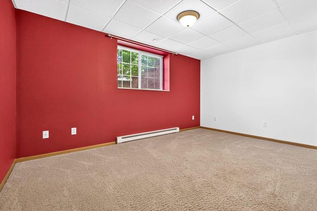1568 KINGSWOOD DRIVE, Neenah, WI 54956