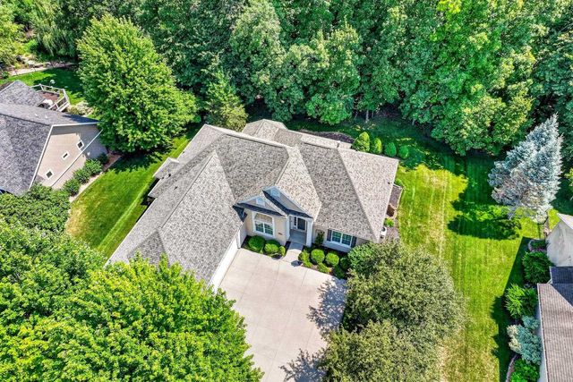 1568 KINGSWOOD DRIVE, Neenah, WI 54956