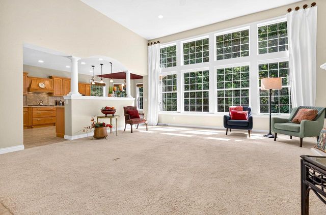 1568 KINGSWOOD DRIVE, Neenah, WI 54956