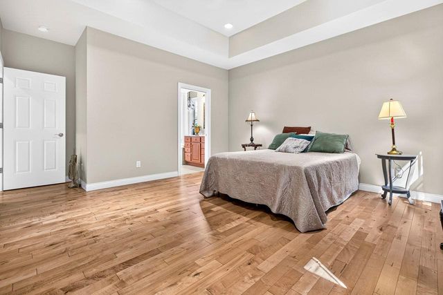 1568 KINGSWOOD DRIVE, Neenah, WI 54956