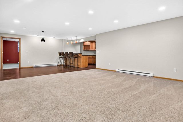 1568 KINGSWOOD DRIVE, Neenah, WI 54956