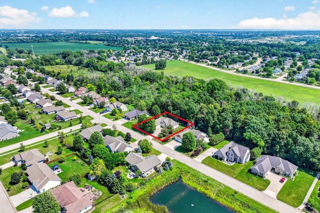 1568 KINGSWOOD DRIVE, Neenah, WI 54956