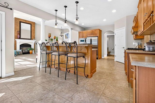 1568 KINGSWOOD DRIVE, Neenah, WI 54956