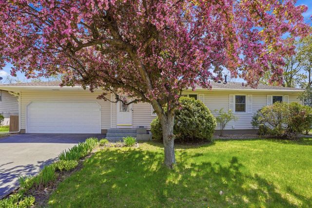 4325 Brookdale Drive N, Brooklyn Park, MN 55443