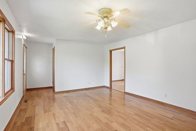 4325 Brookdale Drive N, Brooklyn Park, MN 55443