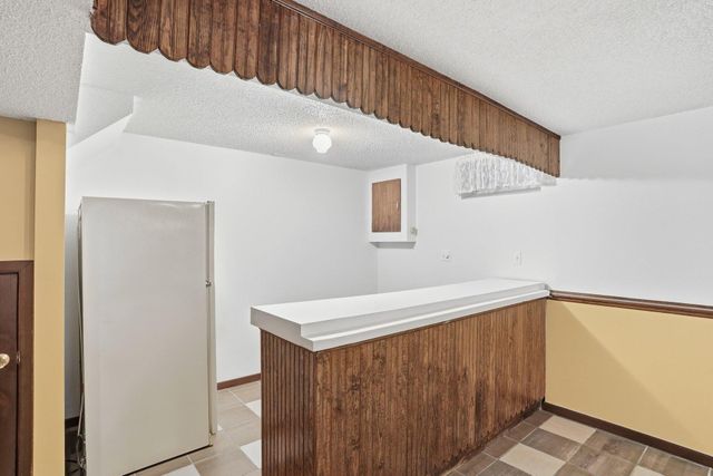 4325 Brookdale Drive N, Brooklyn Park, MN 55443