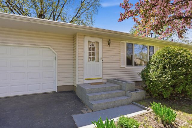 4325 Brookdale Drive N, Brooklyn Park, MN 55443