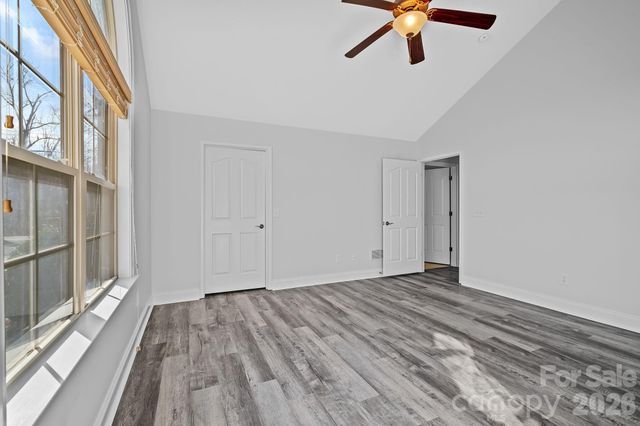 6 Mountain Meadow Circle, Weaverville, NC 28787