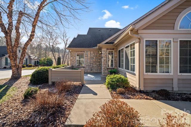 6 Mountain Meadow Circle, Weaverville, NC 28787