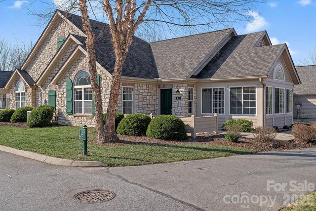6 Mountain Meadow Circle, Weaverville, NC 28787