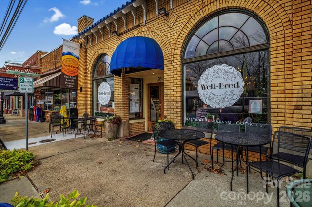 6 Mountain Meadow Circle, Weaverville, NC 28787