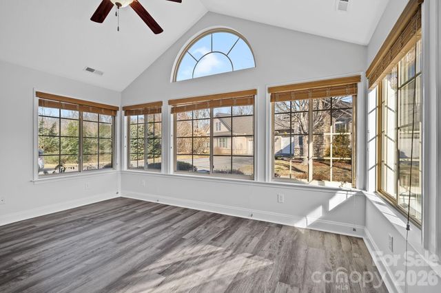 6 Mountain Meadow Circle, Weaverville, NC 28787