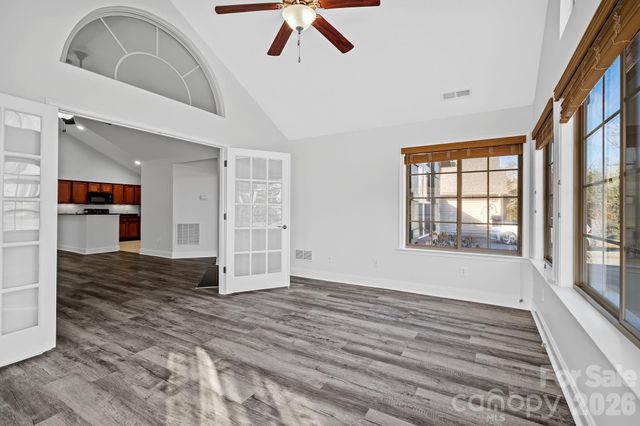 6 Mountain Meadow Circle, Weaverville, NC 28787