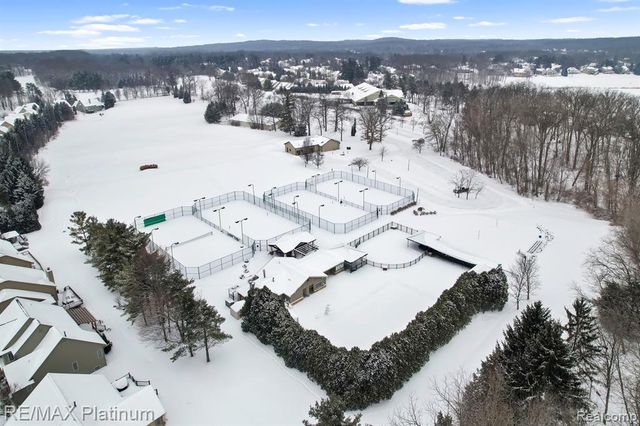 4455 Quebec Lane, Brighton, MI 48116