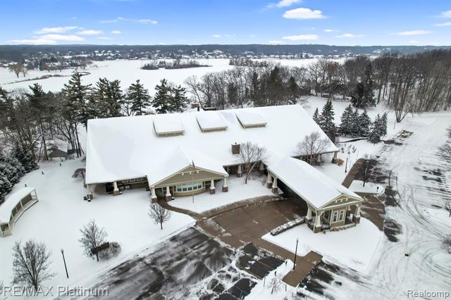 4455 Quebec Lane, Brighton, MI 48116