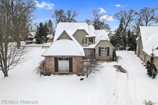 4455 Quebec Lane, Brighton, MI 48116