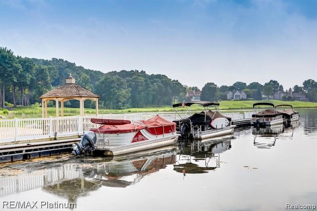 4455 Quebec Lane, Brighton, MI 48116