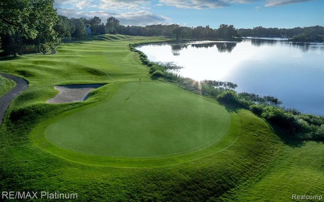 4455 Quebec Lane, Brighton, MI 48116