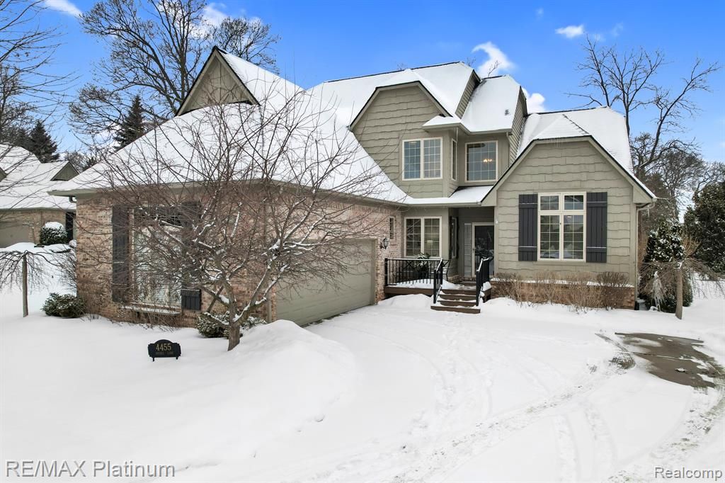 4455 Quebec Lane, Brighton, MI 48116