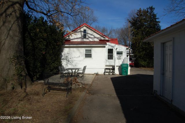 4030 Crawford Ave, Louisville, KY 40218