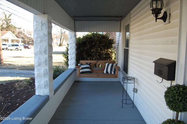 4030 Crawford Ave, Louisville, KY 40218