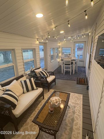 4030 Crawford Ave, Louisville, KY 40218