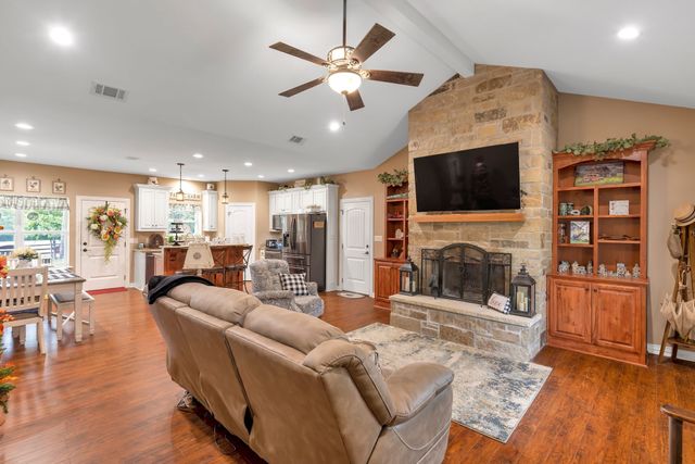 7171 County Road 3223, Lone Oak, TX 75453