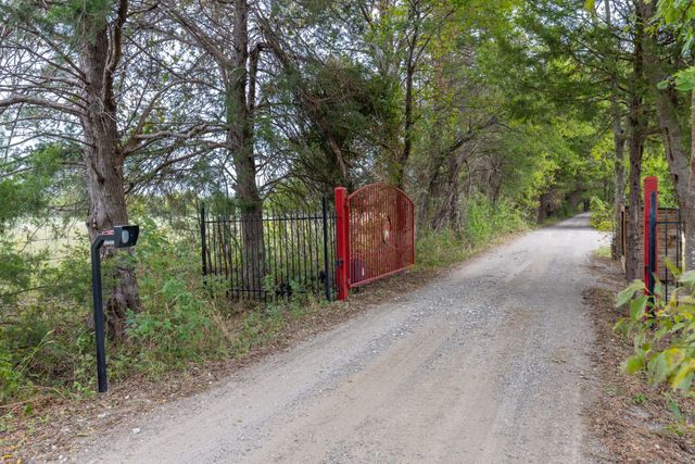 7171 County Road 3223, Lone Oak, TX 75453