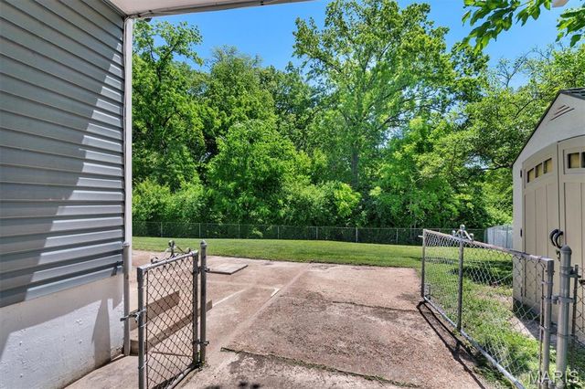10814 Vargas Drive, St Louis, MO 63123