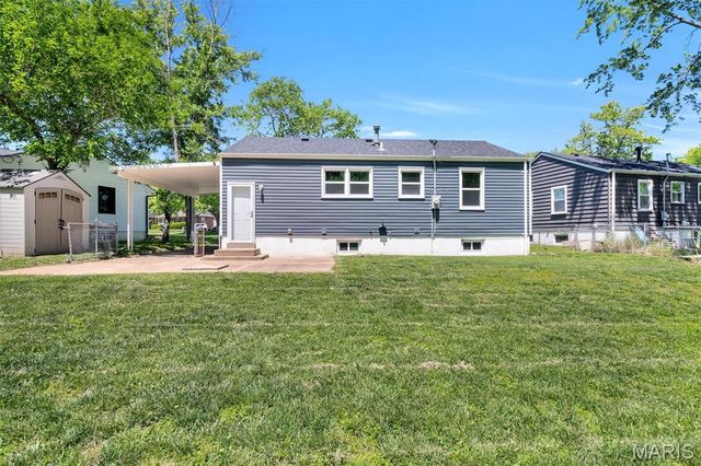 10814 Vargas Drive, St Louis, MO 63123